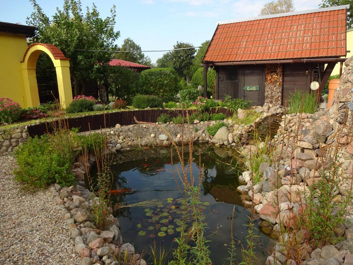 Ferienhaus "Am Gutspark" Alt Tucheband Buitenkant foto
