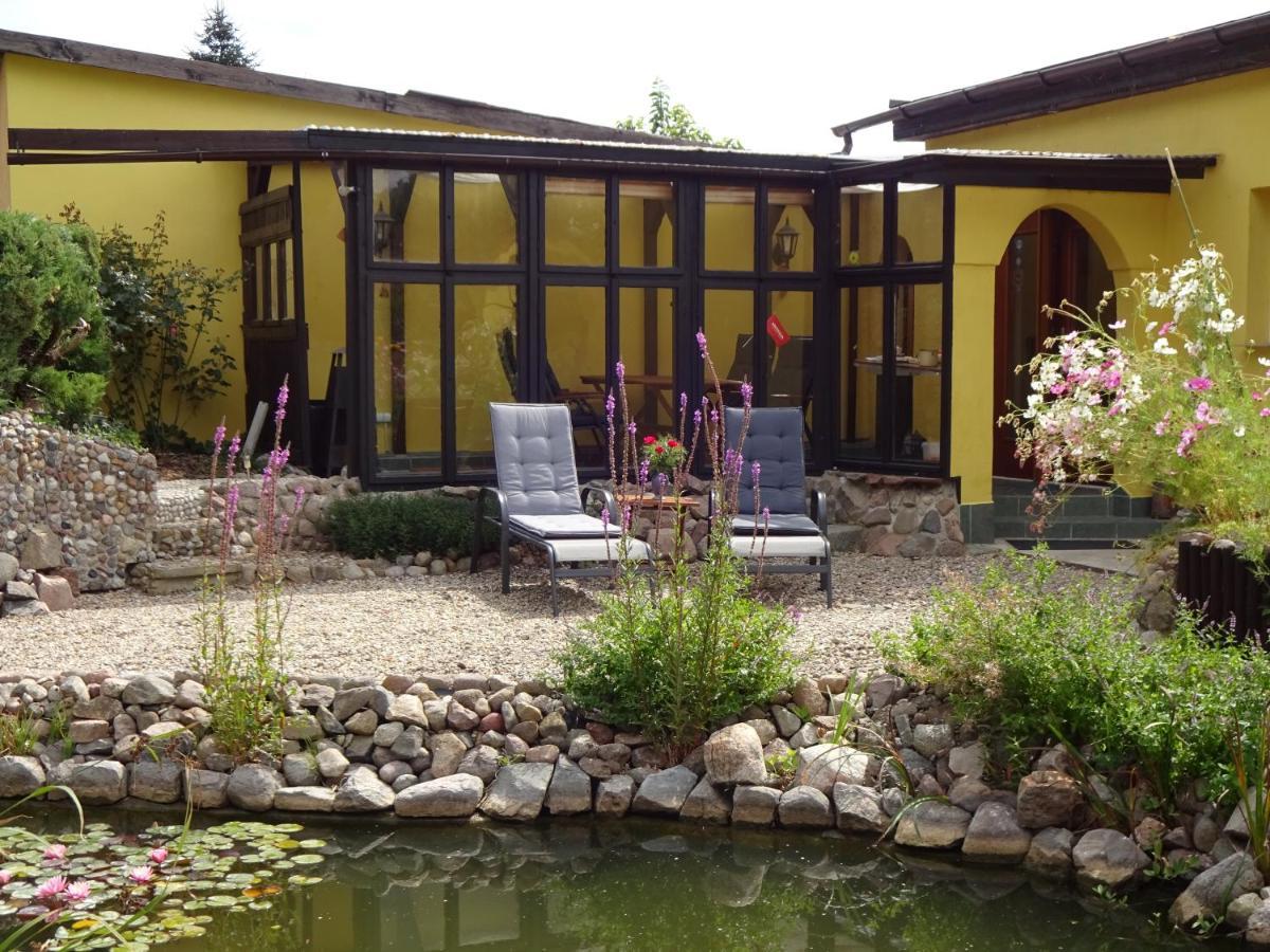 Ferienhaus "Am Gutspark" Alt Tucheband Buitenkant foto