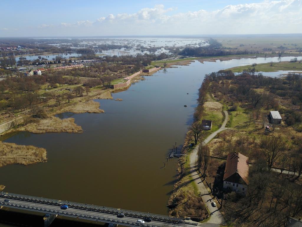 Ferienhaus "Am Gutspark" Alt Tucheband Buitenkant foto