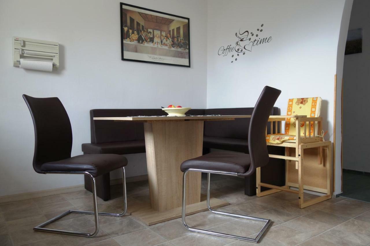 Ferienhaus "Am Gutspark" Alt Tucheband Buitenkant foto