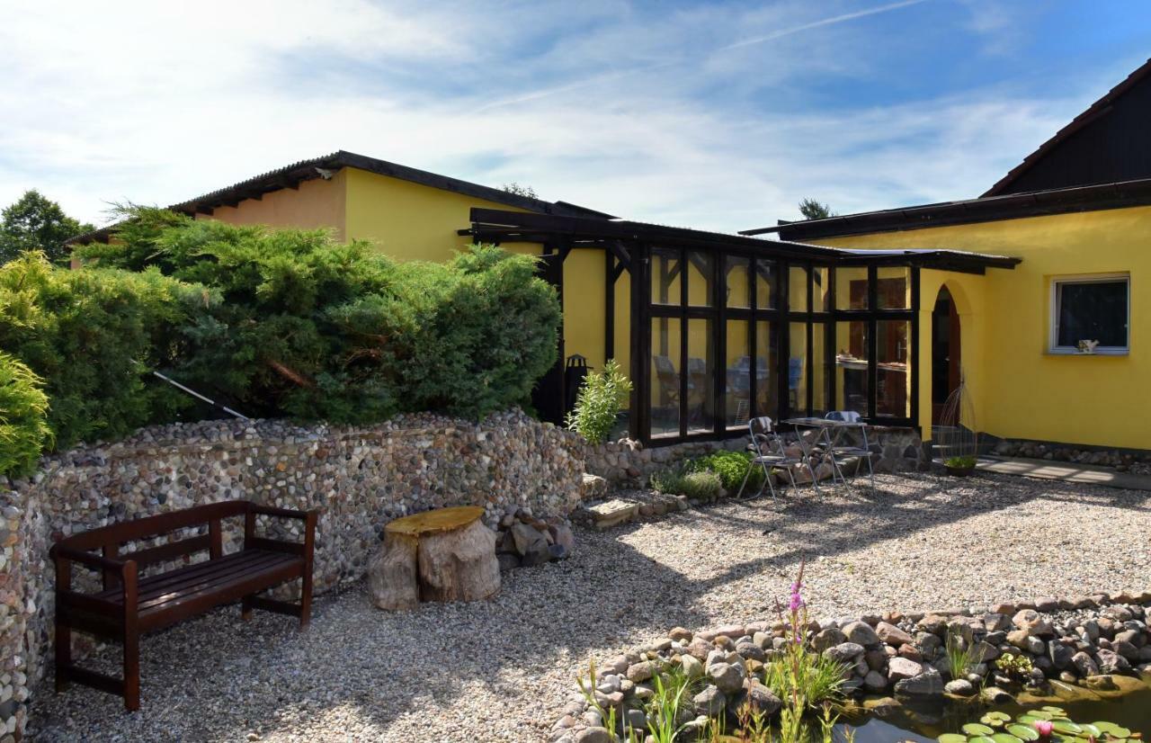 Ferienhaus "Am Gutspark" Alt Tucheband Buitenkant foto